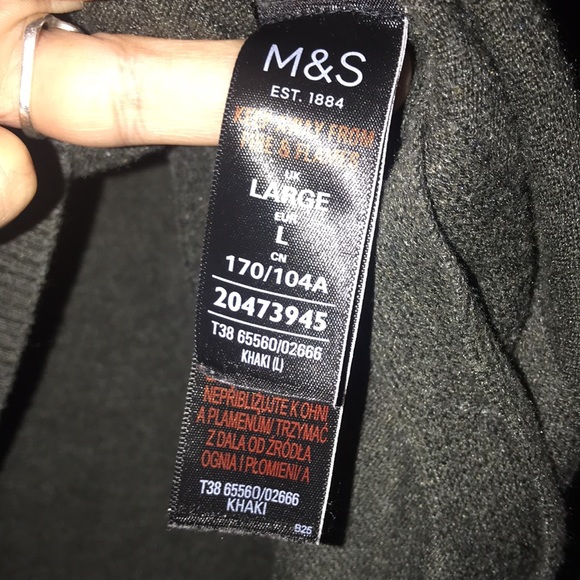 M&S Sweater Khaki green split side button detail - Picture 6 of 7